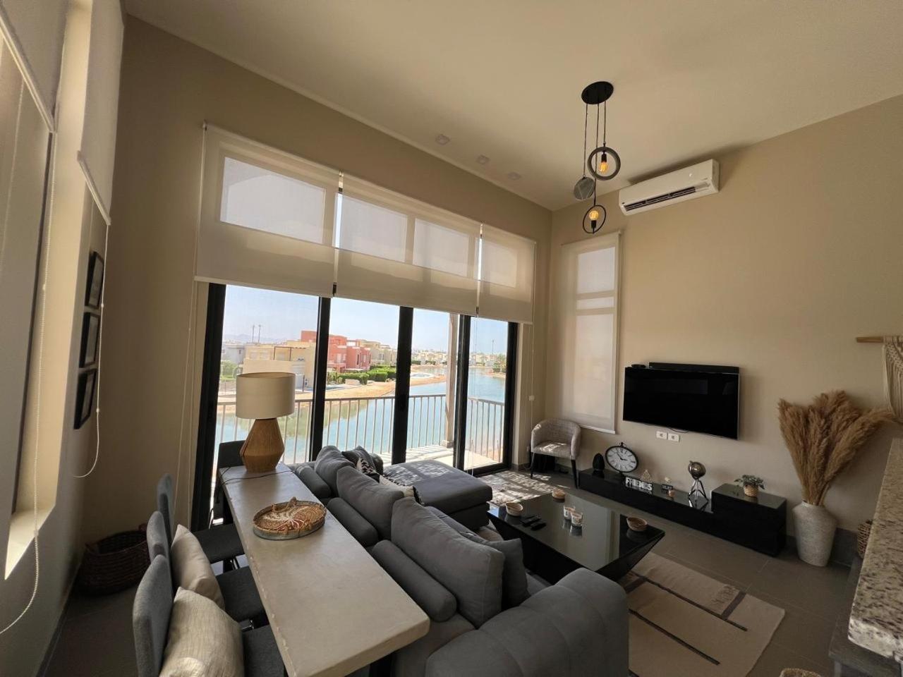 Lux Skyline Loft 2bdr *